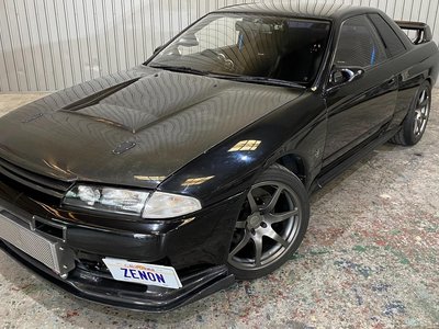 NISSAN SKYLINE GT-R - 1