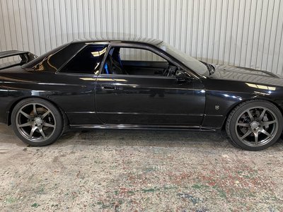 NISSAN SKYLINE GT-R - 5