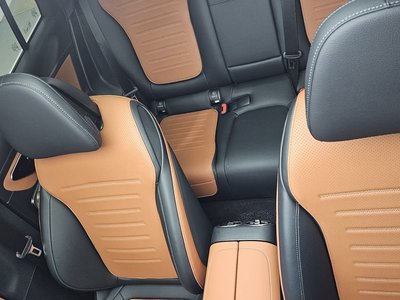 MERCEDES-BENZ GLC - 10