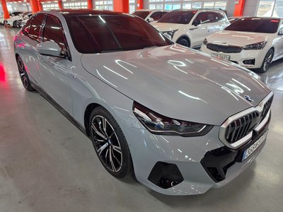 BMW 5 SERIES - 1
