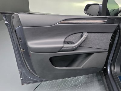 2023 Tesla MODEL X — миниатюра 14