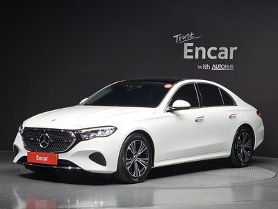 MERCEDES-BENZ E-CLASS - 1