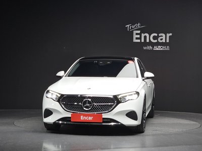 MERCEDES-BENZ E-CLASS - 2