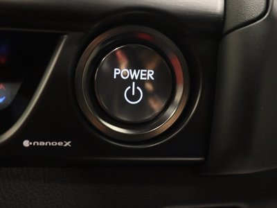 صورة مصغرة 37 لـ 2024 Lexus UX