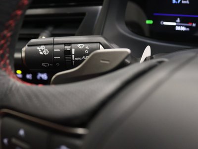 صورة مصغرة 34 لـ 2024 Lexus UX