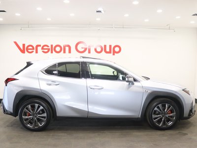 صورة مصغرة 47 لـ 2024 Lexus UX