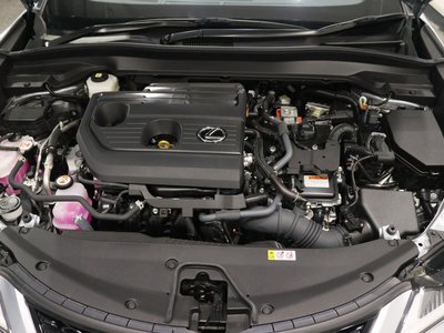 صورة مصغرة 13 لـ 2024 Lexus UX