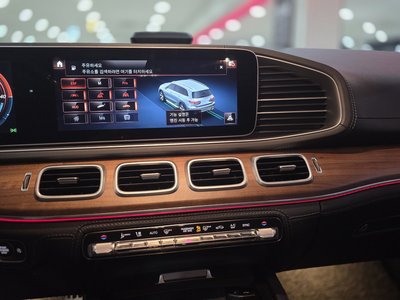 MERCEDES-BENZ GLS - 9