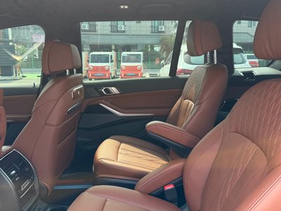 BMW X7 - 10