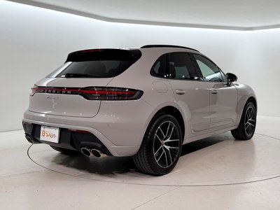 PORSCHE MACAN - 8