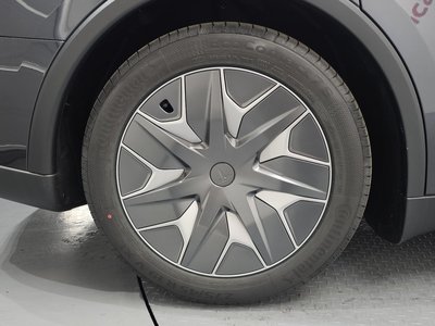 TESLA MODEL Y - 6