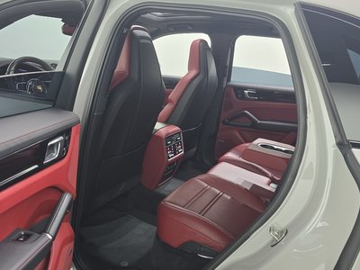 2021 Porsche CAYENNE 缩略图 18