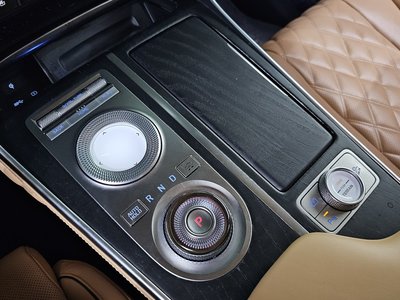 صورة 9 لـ 2020 Genesis GV80