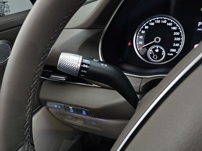 2023 Genesis GV80 thumbnail 27