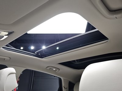 2023 Genesis GV80 thumbnail 32