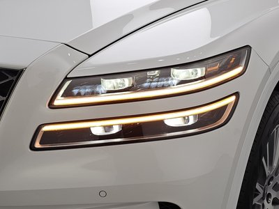 صورة 9 لـ 2023 Genesis GV80