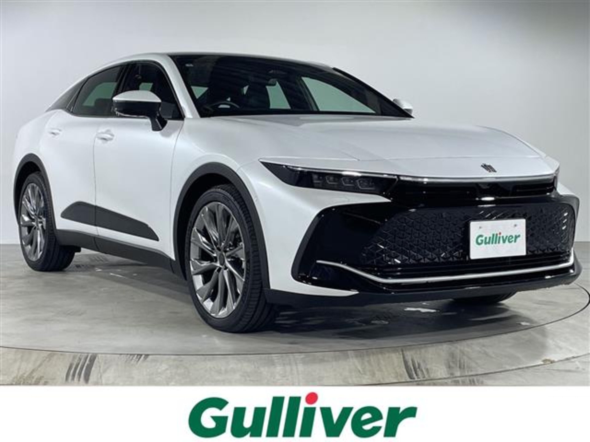 TOYOTA CROWN CROSSOVER - View 1