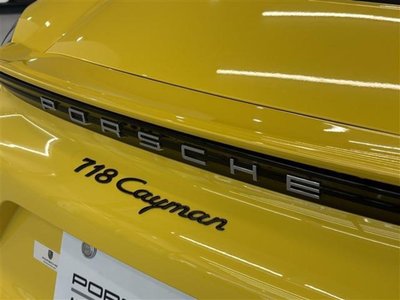 صورة 8 لـ 2017 Porsche 718