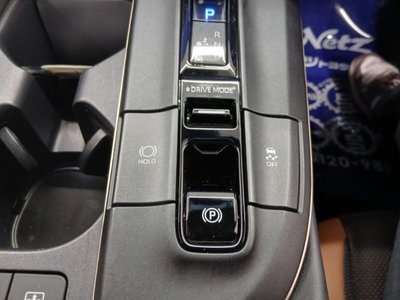 2022 Toyota CROWN CROSSOVER thumbnail 30