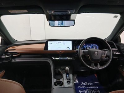 2022 Toyota CROWN CROSSOVER thumbnail 12