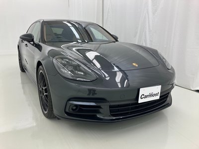 PORSCHE PANAMERA - 10