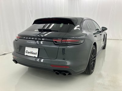 PORSCHE PANAMERA - 8