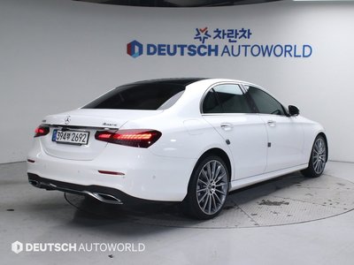 MERCEDES-BENZ E-CLASS - 5