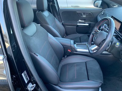 MERCEDES-BENZ GLA - 5