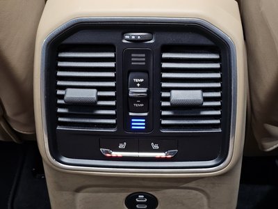 2022 Porsche MACAN 缩略图 27