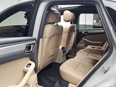 2022 Porsche MACAN 缩略图 18