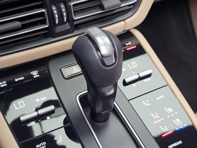2022 Porsche MACAN 缩略图 12
