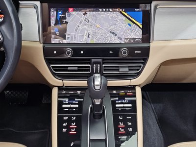 2022 Porsche MACAN 缩略图 23