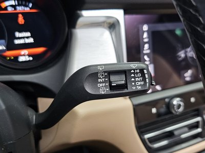 2022 Porsche MACAN 缩略图 22