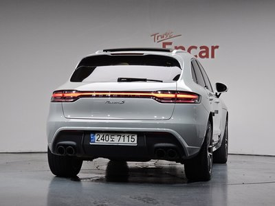 صورة 4 لـ 2022 Porsche MACAN