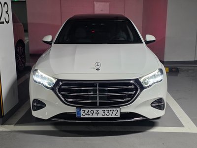 MERCEDES-BENZ E-CLASS - 5