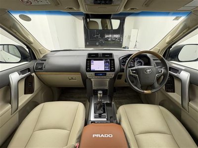 TOYOTA LAND CRUISER PRADO - 2