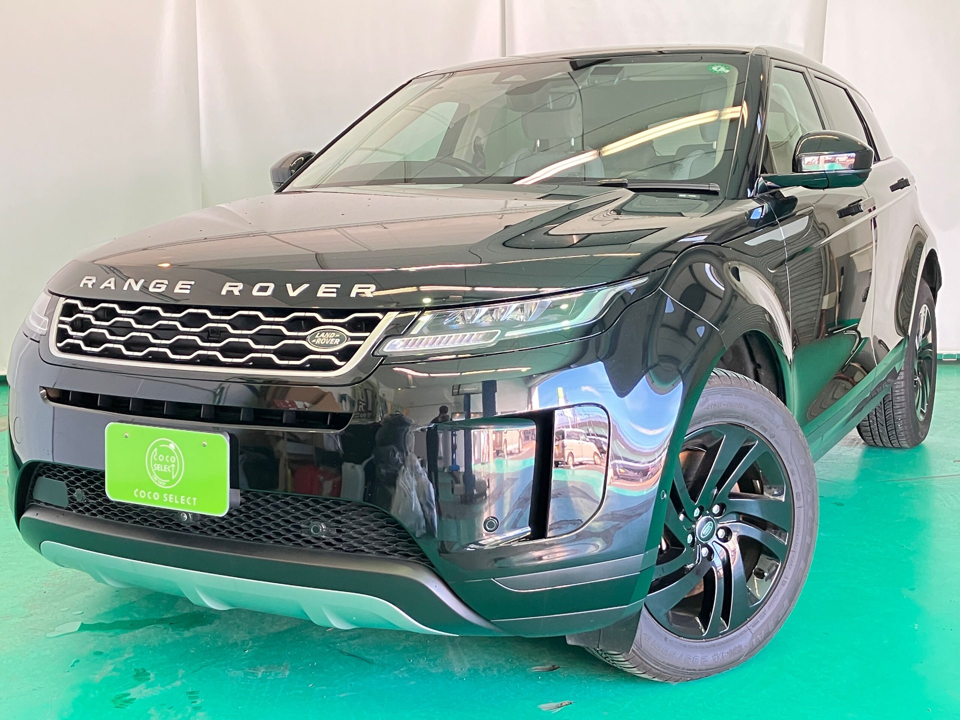 LAND ROVER RANGE ROVER EVOQUE - View 1