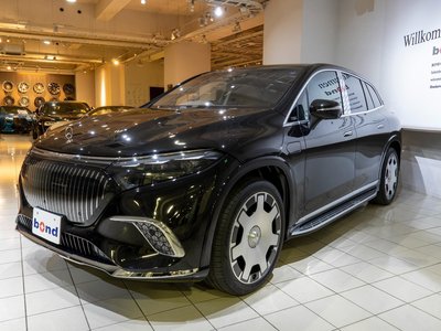 MERCEDES-BENZ EQS - 7