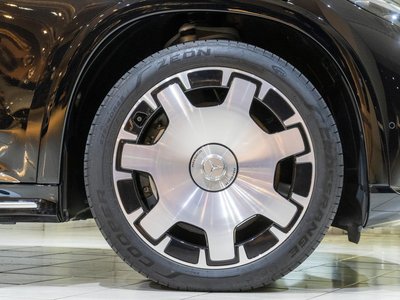 MERCEDES-BENZ EQS - 4