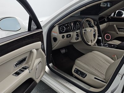 صورة مصغرة 17 لـ 2018 Bentley FLYING SPUR