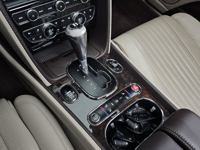 صورة مصغرة 12 لـ 2018 Bentley FLYING SPUR