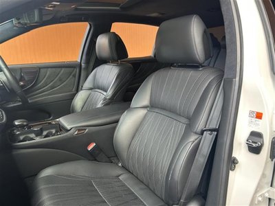 2019 Lexus LS — миниатюра 26