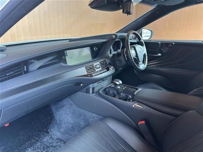 2019 Lexus LS — миниатюра 27