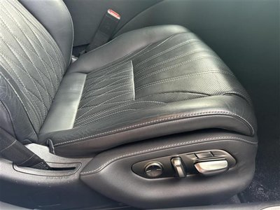 2019 Lexus LS — миниатюра 22