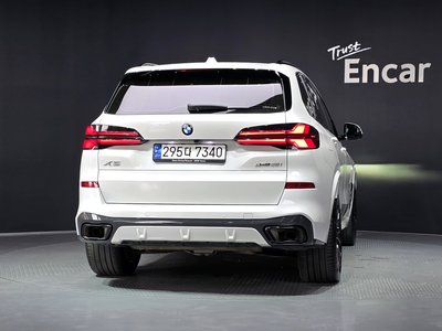 2023 BMW X5 photo 3