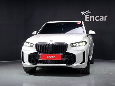 2023 BMW X5 photo 2