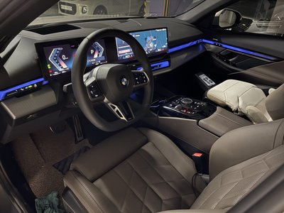 2025 BMW 5 SERIES photo 1