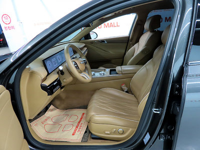 GENESIS G80 (RG3) - 7
