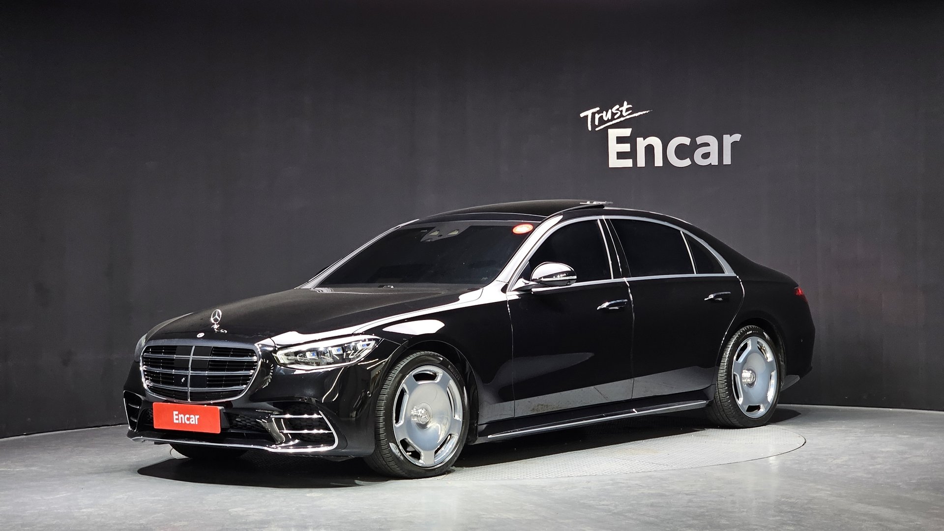 MERCEDES-BENZ S-CLASS - View 1