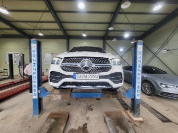 MERCEDES-BENZ GLE - View 1